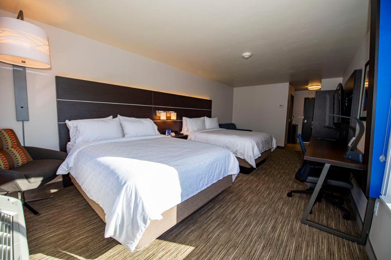 Holiday Inn Express & Suites - Colorado Springs Afa Northgate By Ihg Esterno foto