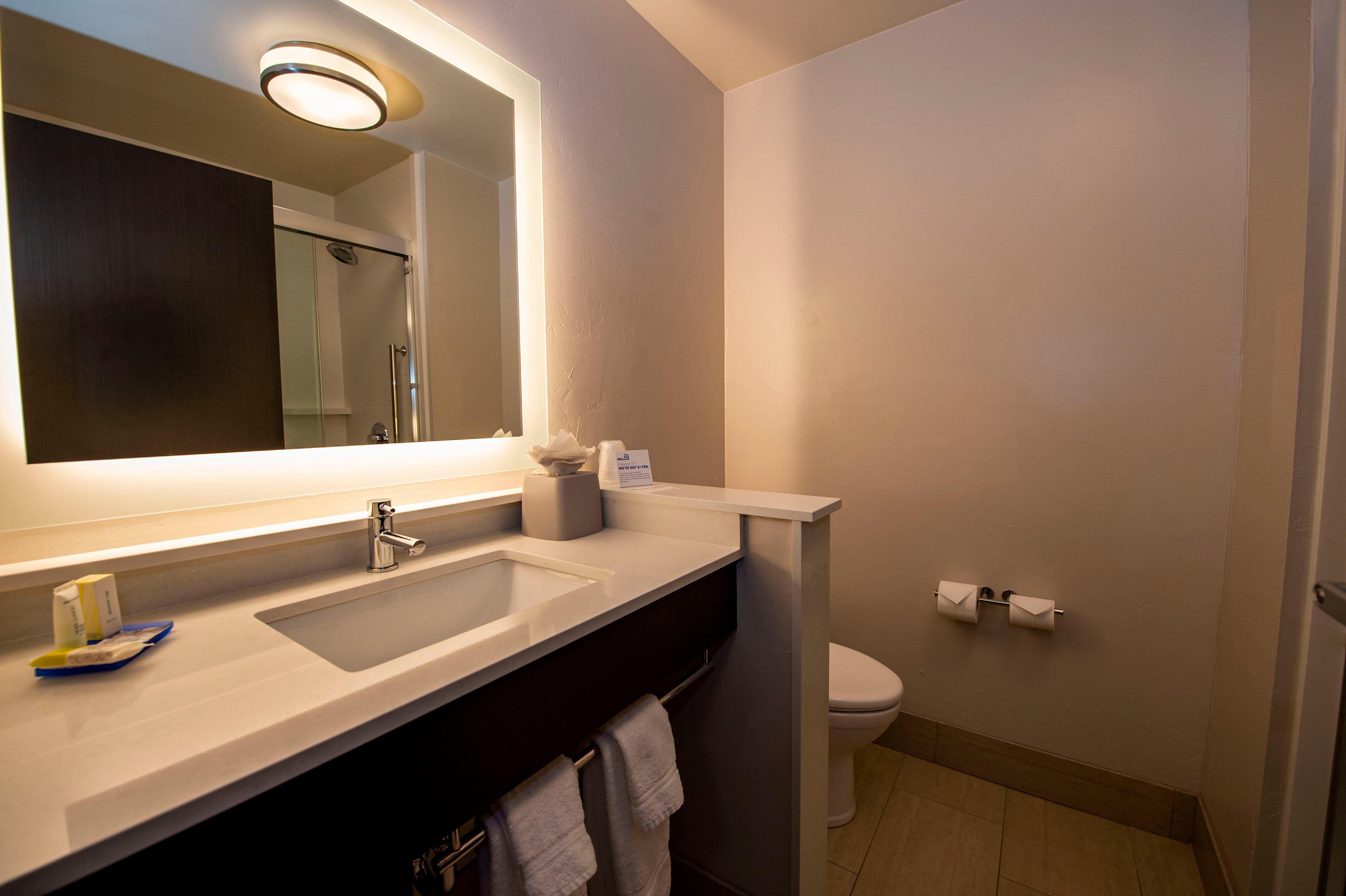 Holiday Inn Express & Suites - Colorado Springs Afa Northgate By Ihg Esterno foto