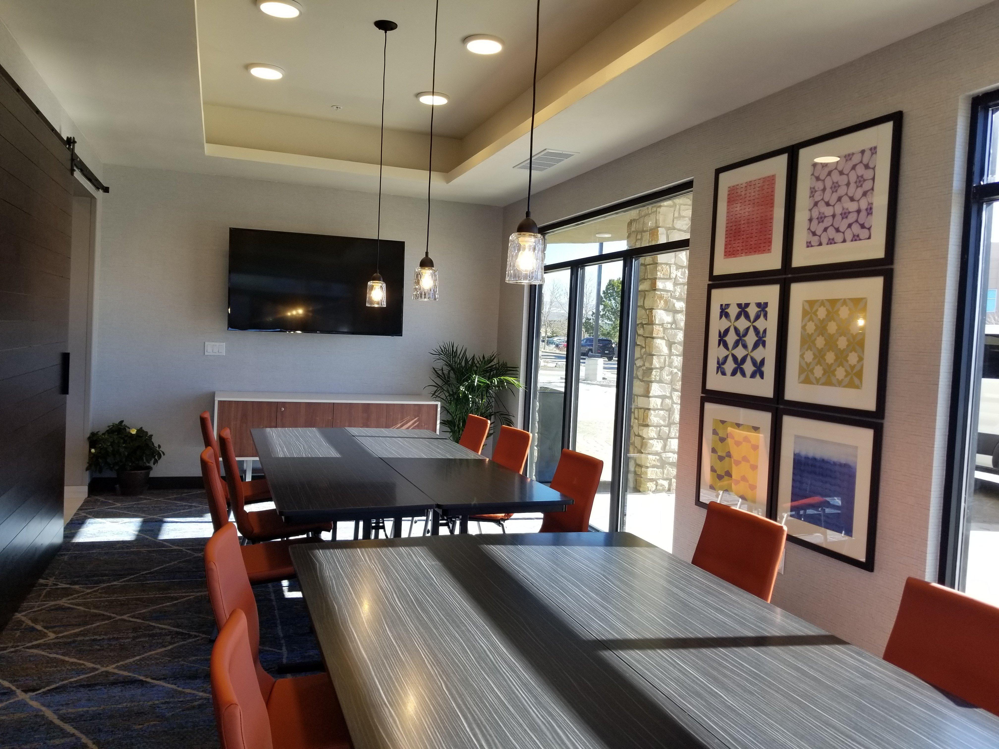Holiday Inn Express & Suites - Colorado Springs Afa Northgate By Ihg Esterno foto