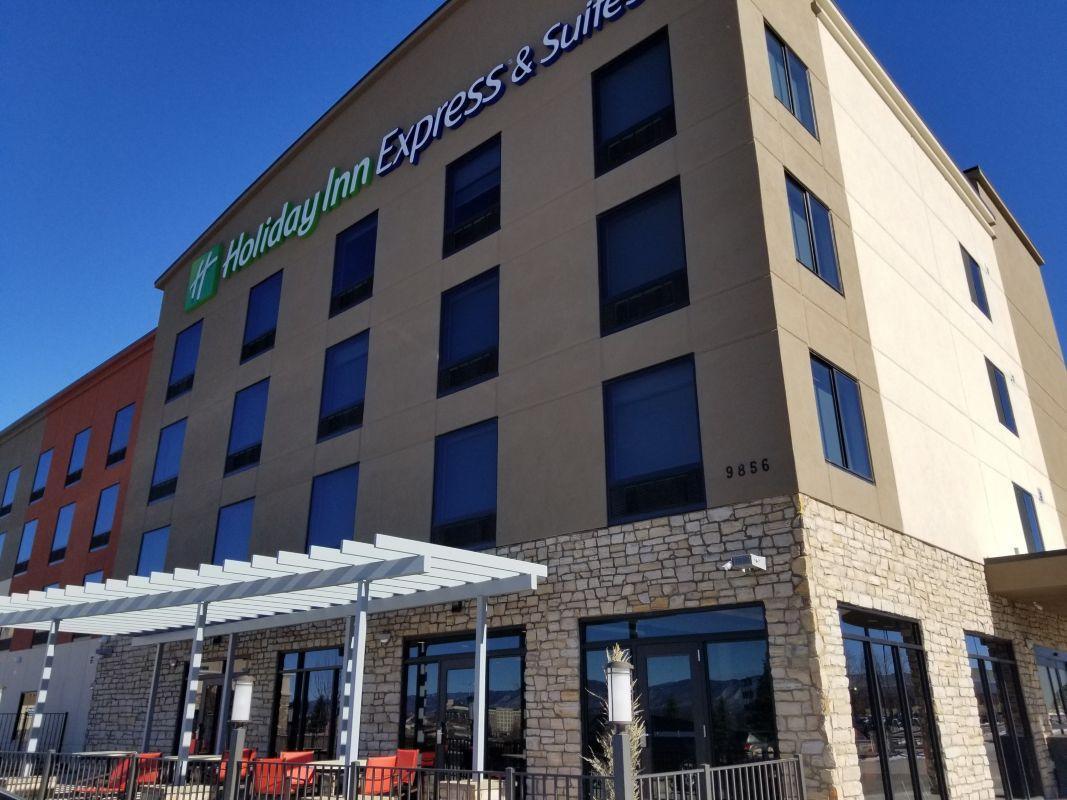 Holiday Inn Express & Suites - Colorado Springs Afa Northgate By Ihg Esterno foto