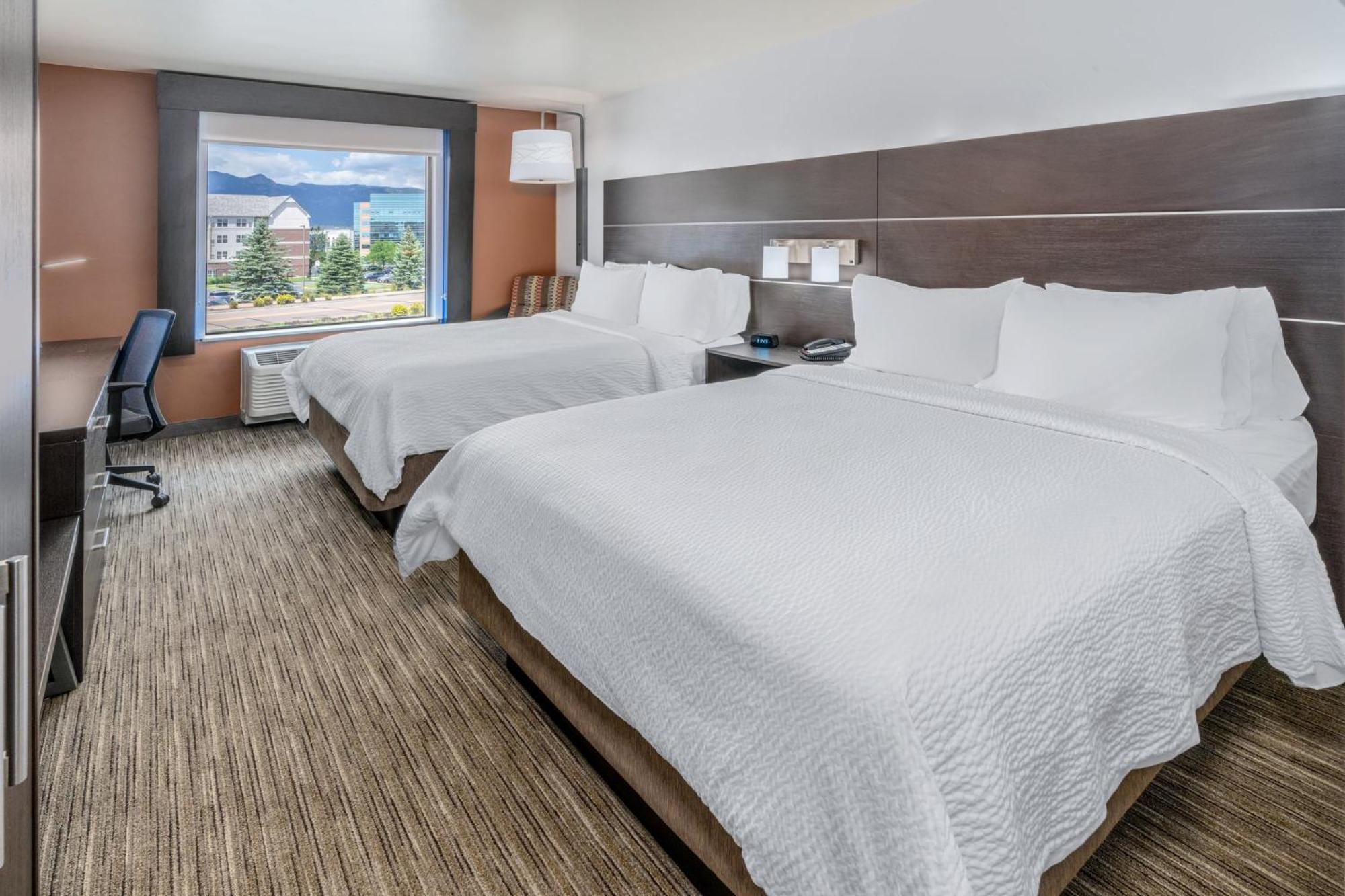 Holiday Inn Express & Suites - Colorado Springs Afa Northgate By Ihg Esterno foto
