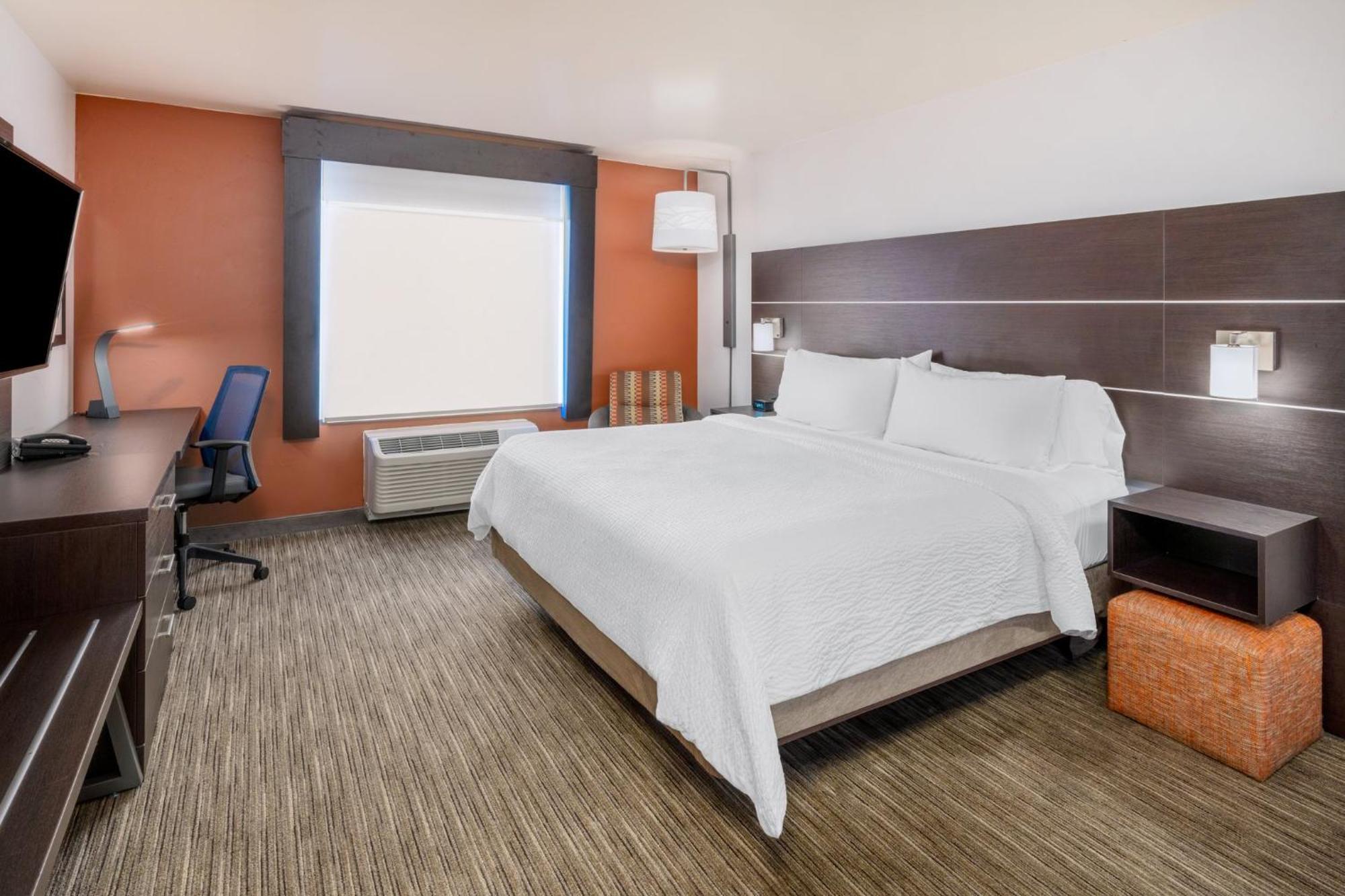 Holiday Inn Express & Suites - Colorado Springs Afa Northgate By Ihg Esterno foto