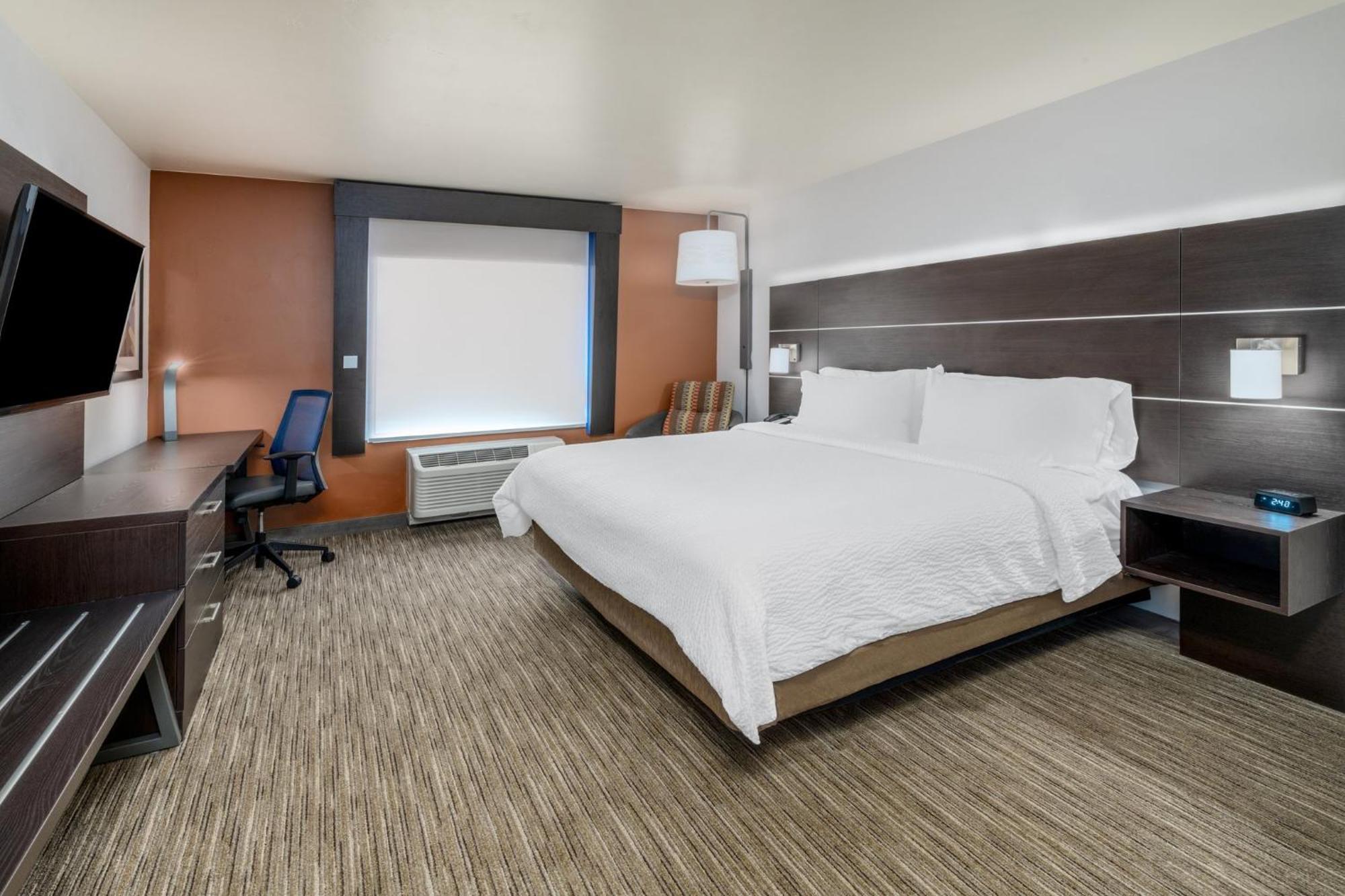 Holiday Inn Express & Suites - Colorado Springs Afa Northgate By Ihg Esterno foto