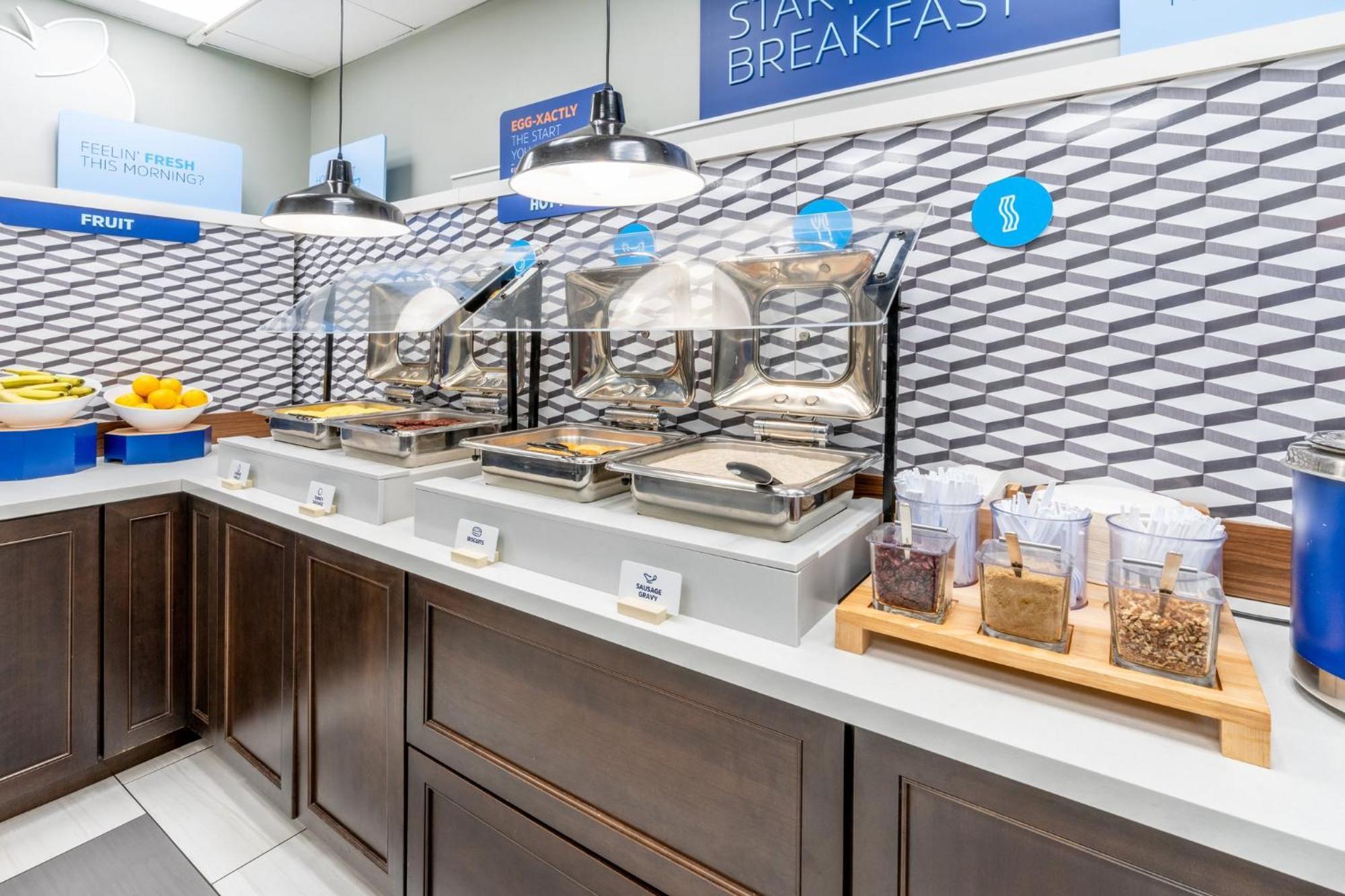 Holiday Inn Express & Suites - Colorado Springs Afa Northgate By Ihg Esterno foto