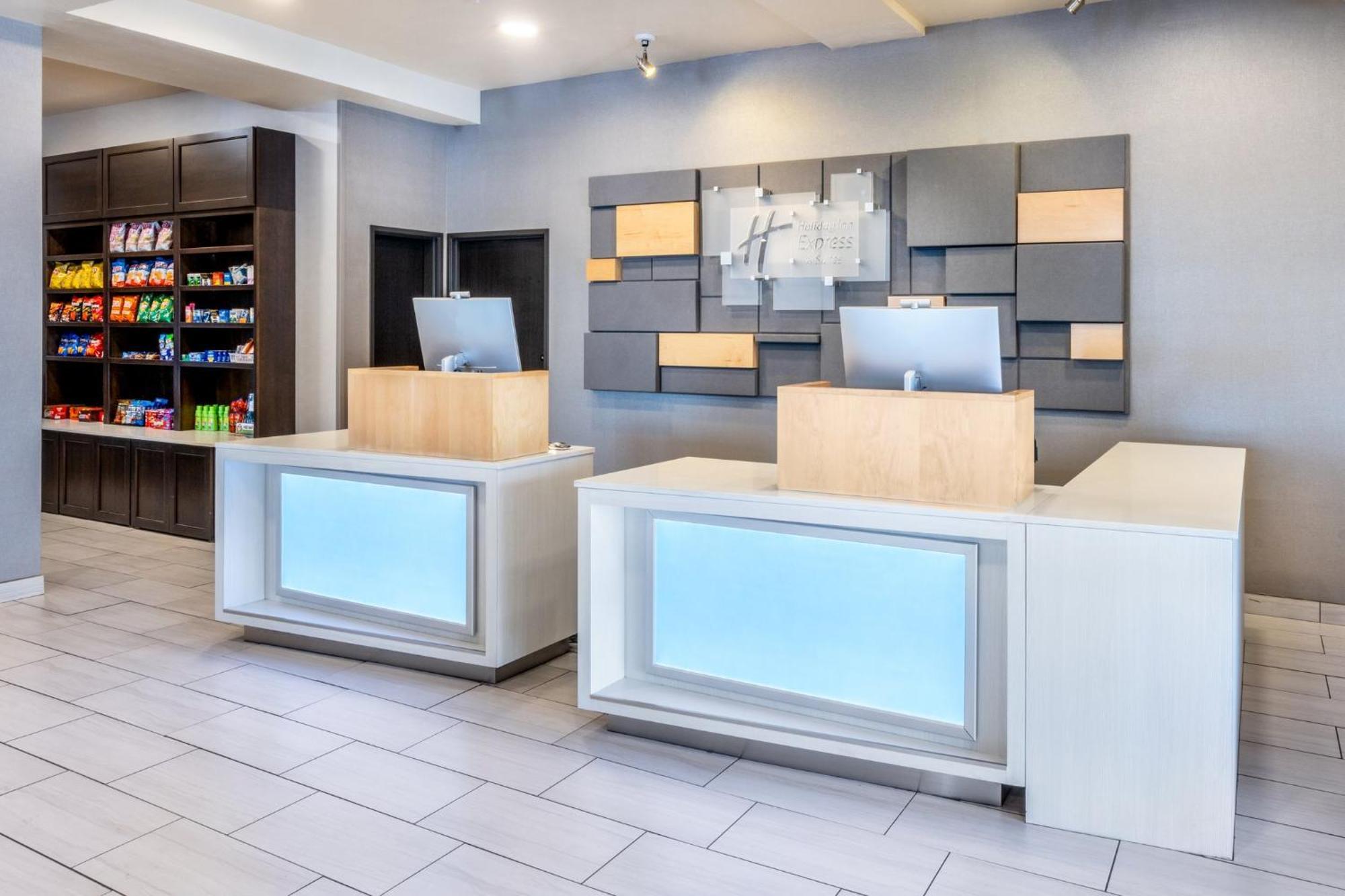 Holiday Inn Express & Suites - Colorado Springs Afa Northgate By Ihg Esterno foto