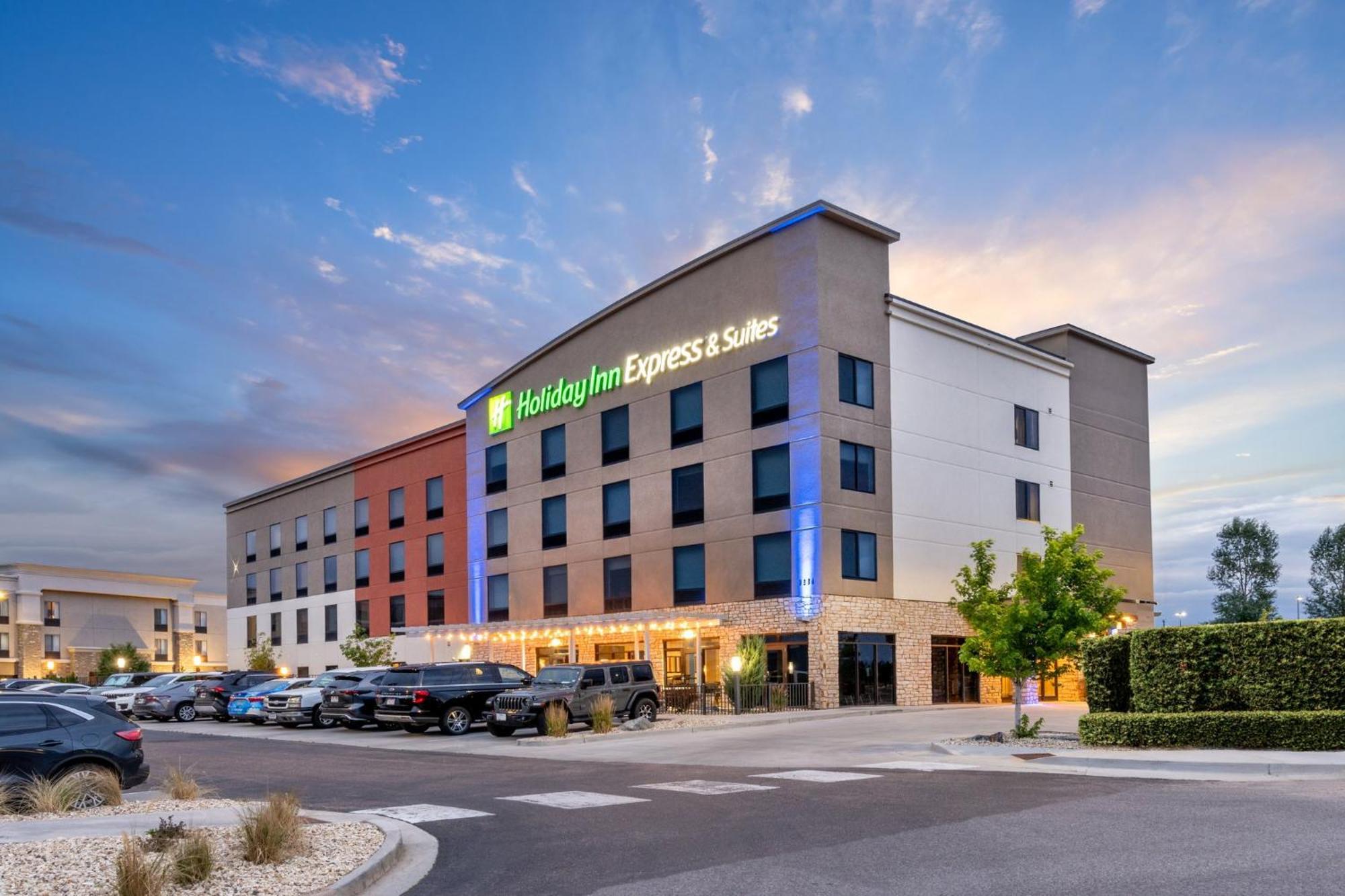 Holiday Inn Express & Suites - Colorado Springs Afa Northgate By Ihg Esterno foto